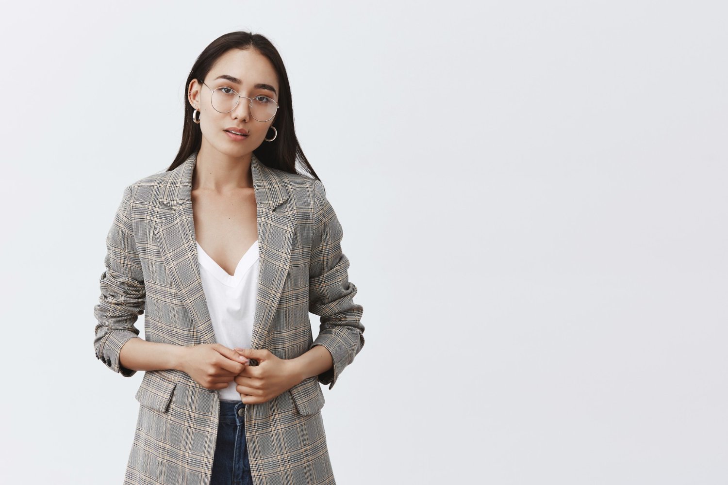 outfit ke kantor yang rapi tapi tetap nyaman