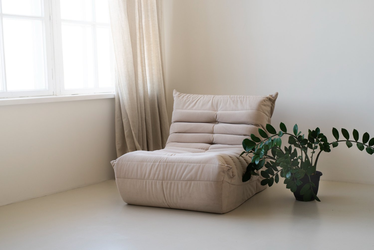 cara memilih sofa untuk ruang tamu kecil